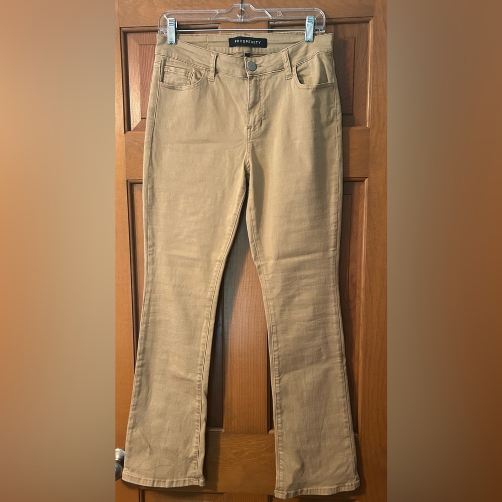 Classic Slim Khaki Pants